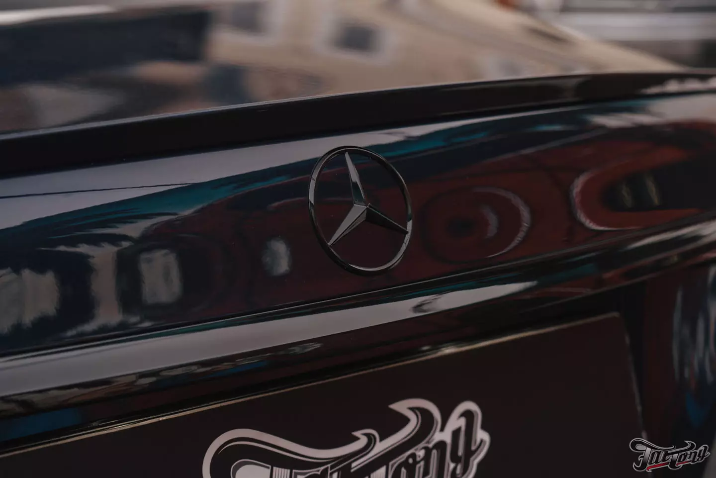 Частичный окрас и антихром для Mercedes E53